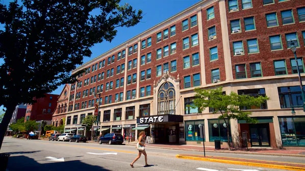 State Theatre