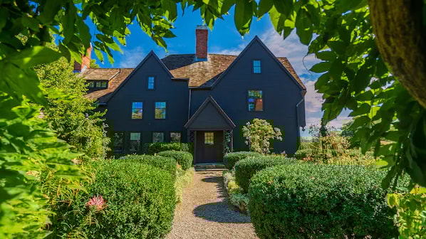 House of the Seven Gables