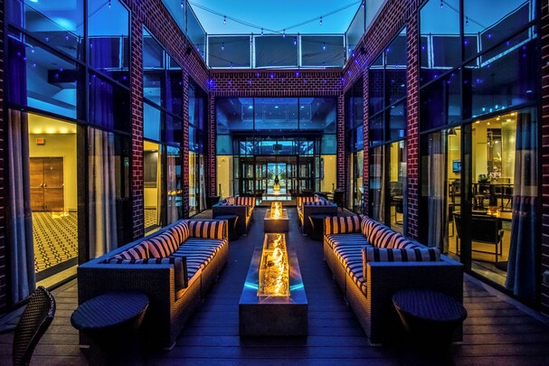 Hilton Mystic