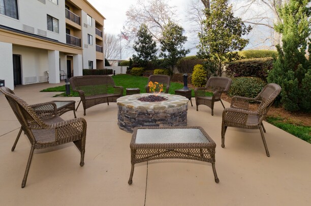 Courtyard by Marriott Charlotte Lake Norman