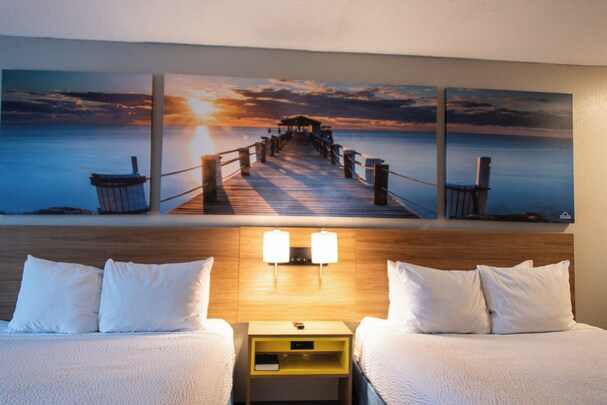 Days Inn by Wyndham Troy