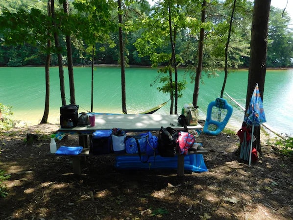 Lake Keowee