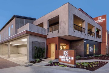 Image of the hotel