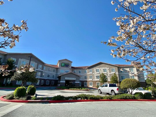 Holiday Inn Express & Suites Beaumont - Oak Valley by IHG